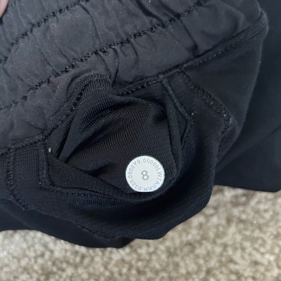 Lululemon Shorts Womens Size 8 Black Hotty Hot Stretch Lined Running Athleisure - Picture 7 of 8